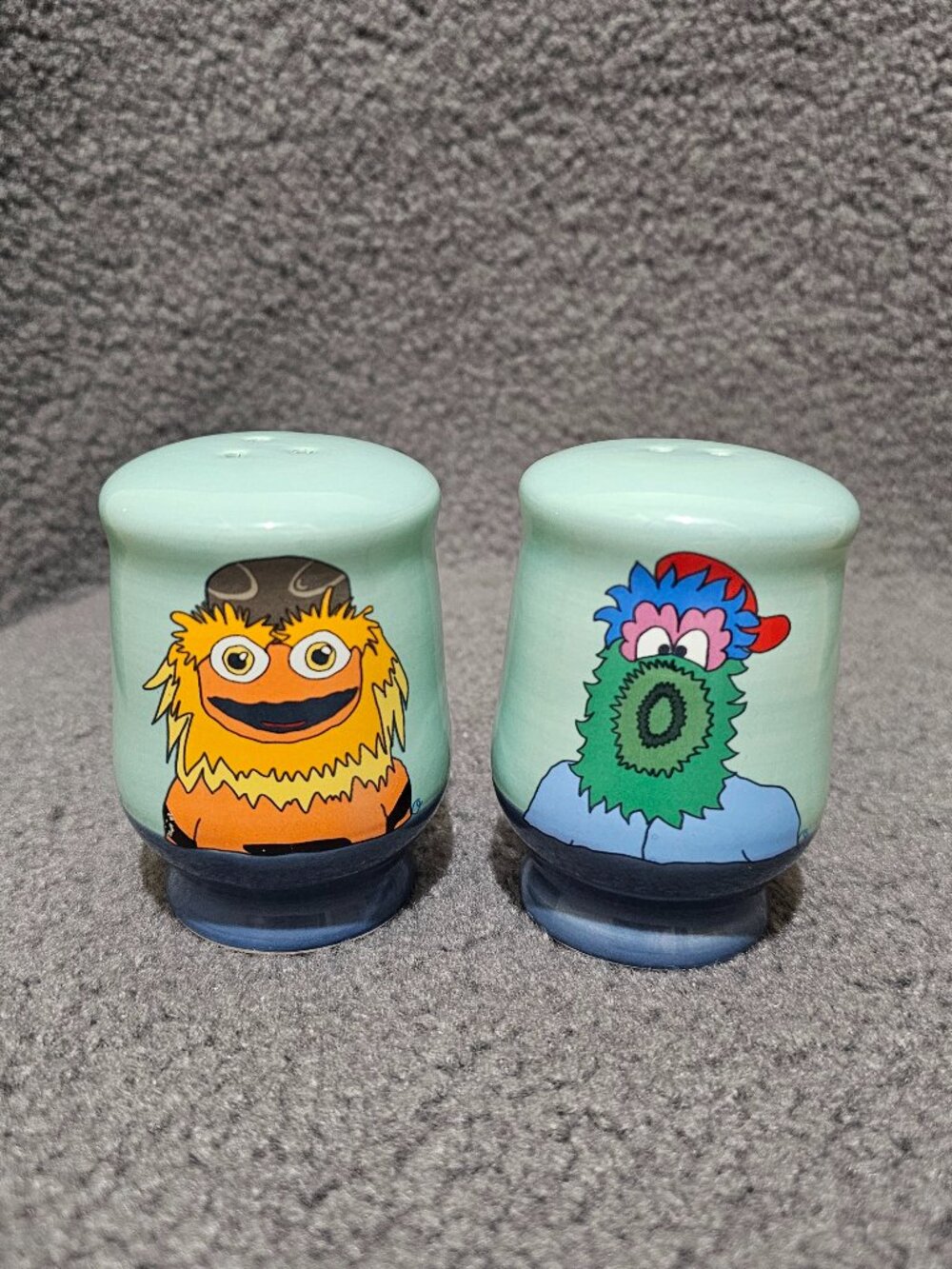 Philly Sports Mascot Salt & Pepper Shakers Gritty Phanatic Phillies Flyers